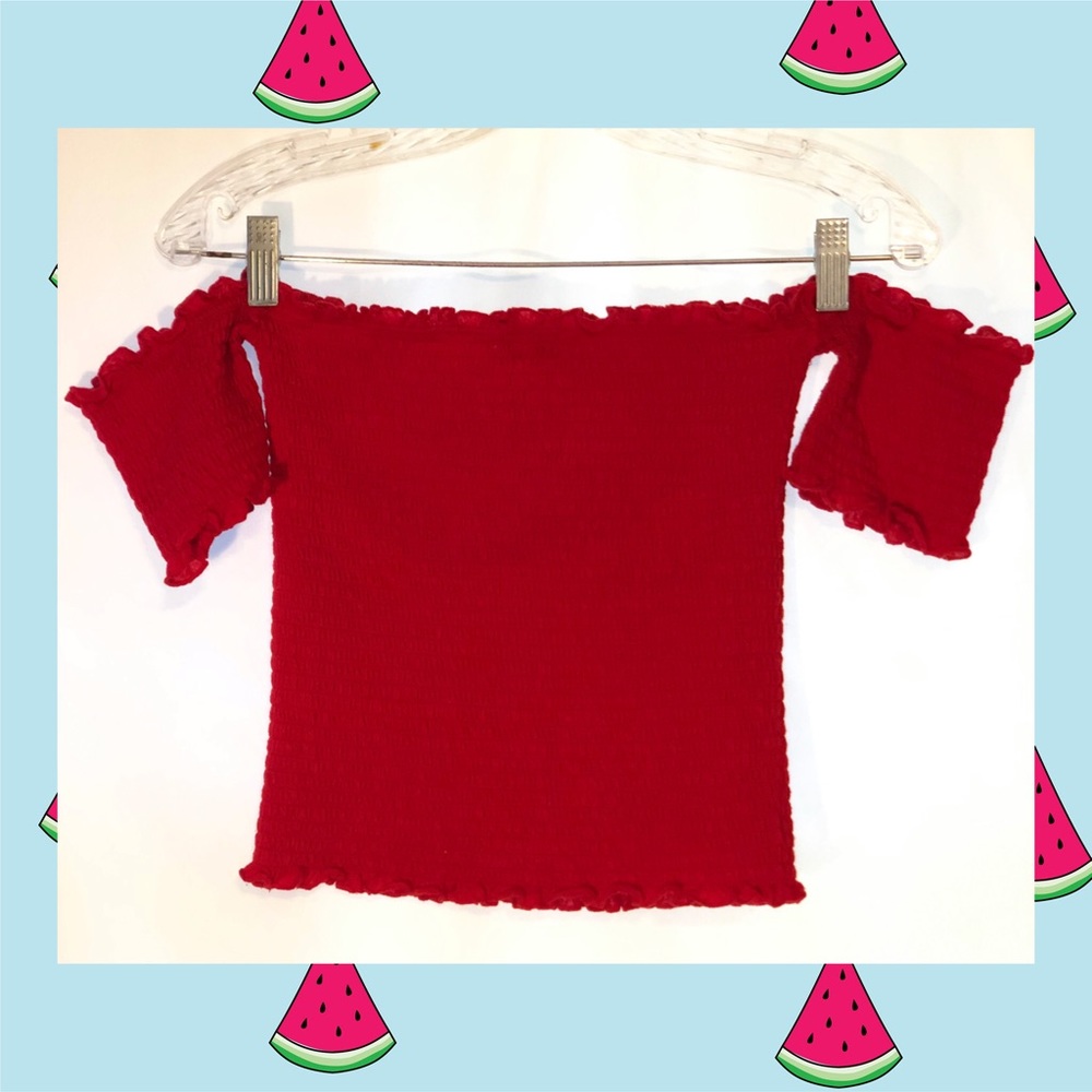 🛍Trendy Red Crop Top🎊